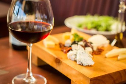 unnamed (24) A glass of italine wine to pair with food in Singapore